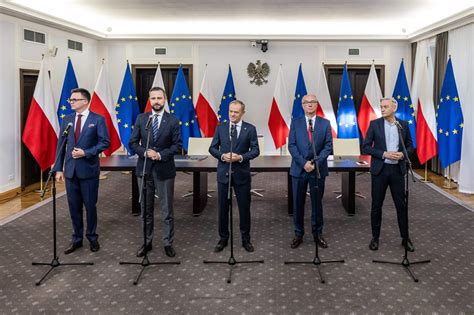 Poland’s opposition parties reach coalition agreement